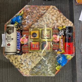 Hamper 8
